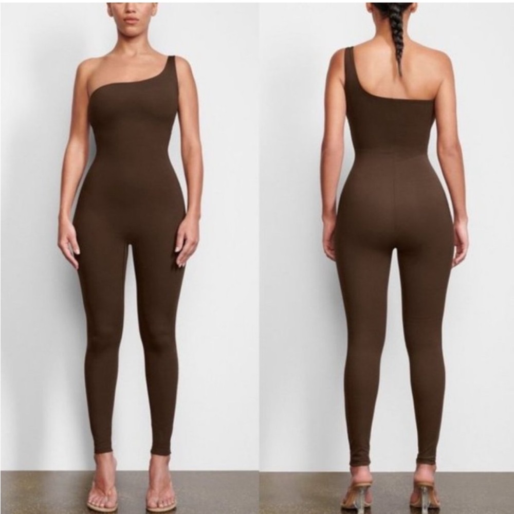 SKIMS One-Shoulder Brown Jumpsuit